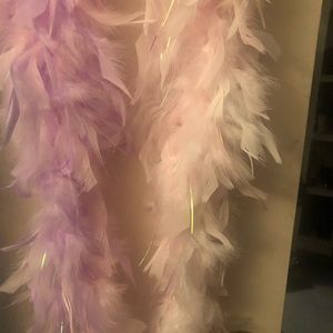 ⭐️ Dream Dazzlers Vintage sparkly feather boa Pink or pastel purple NWT